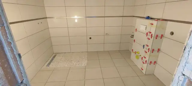 Fürdőszoba burkolás referencia, 77. kép